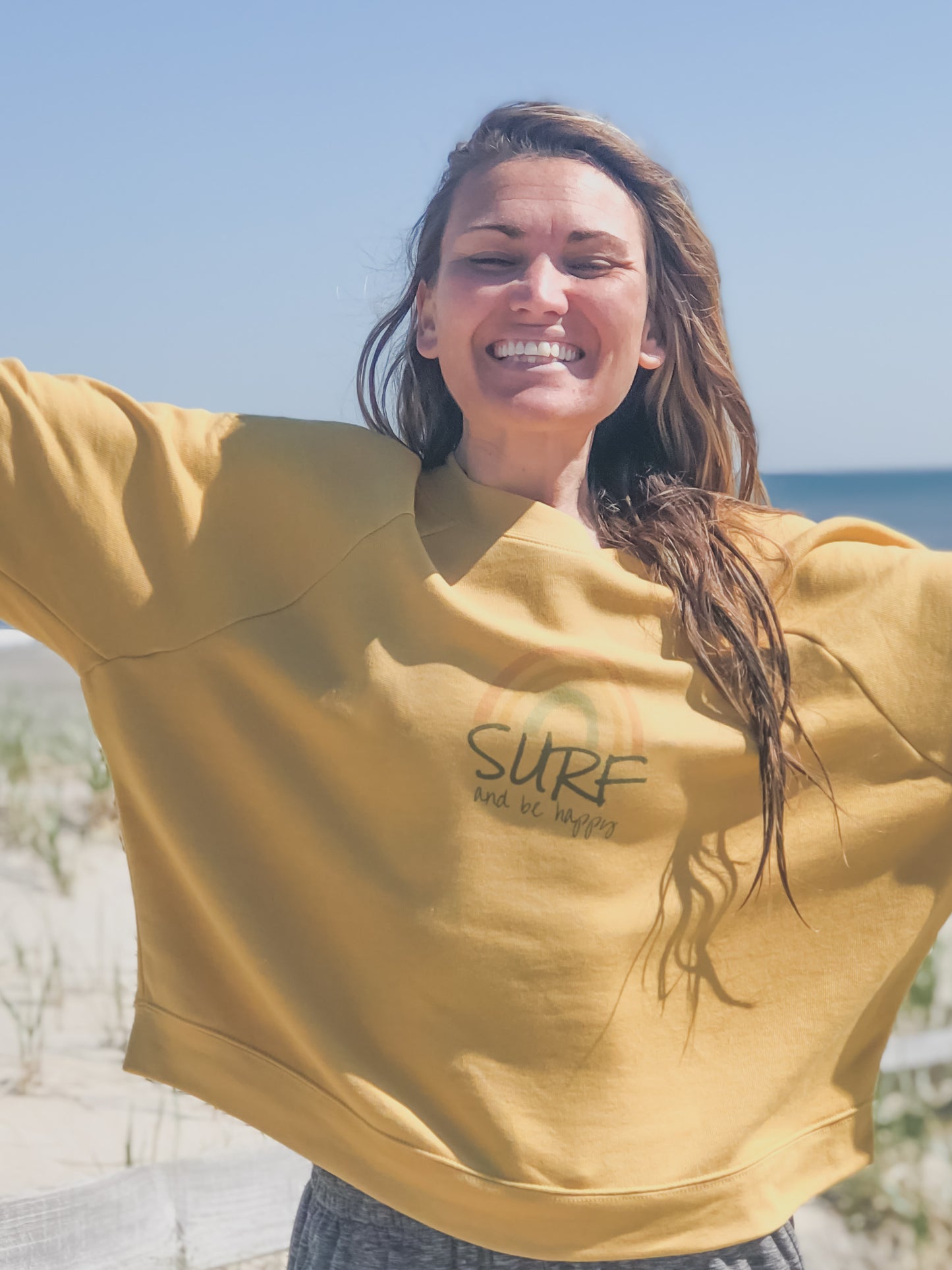 Surf and Be Happy - Cropped Sweatshirt